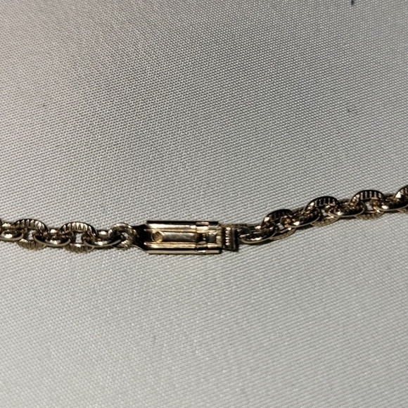 Vintage West Germany pendant necklace medallion - Picture 5 of 7